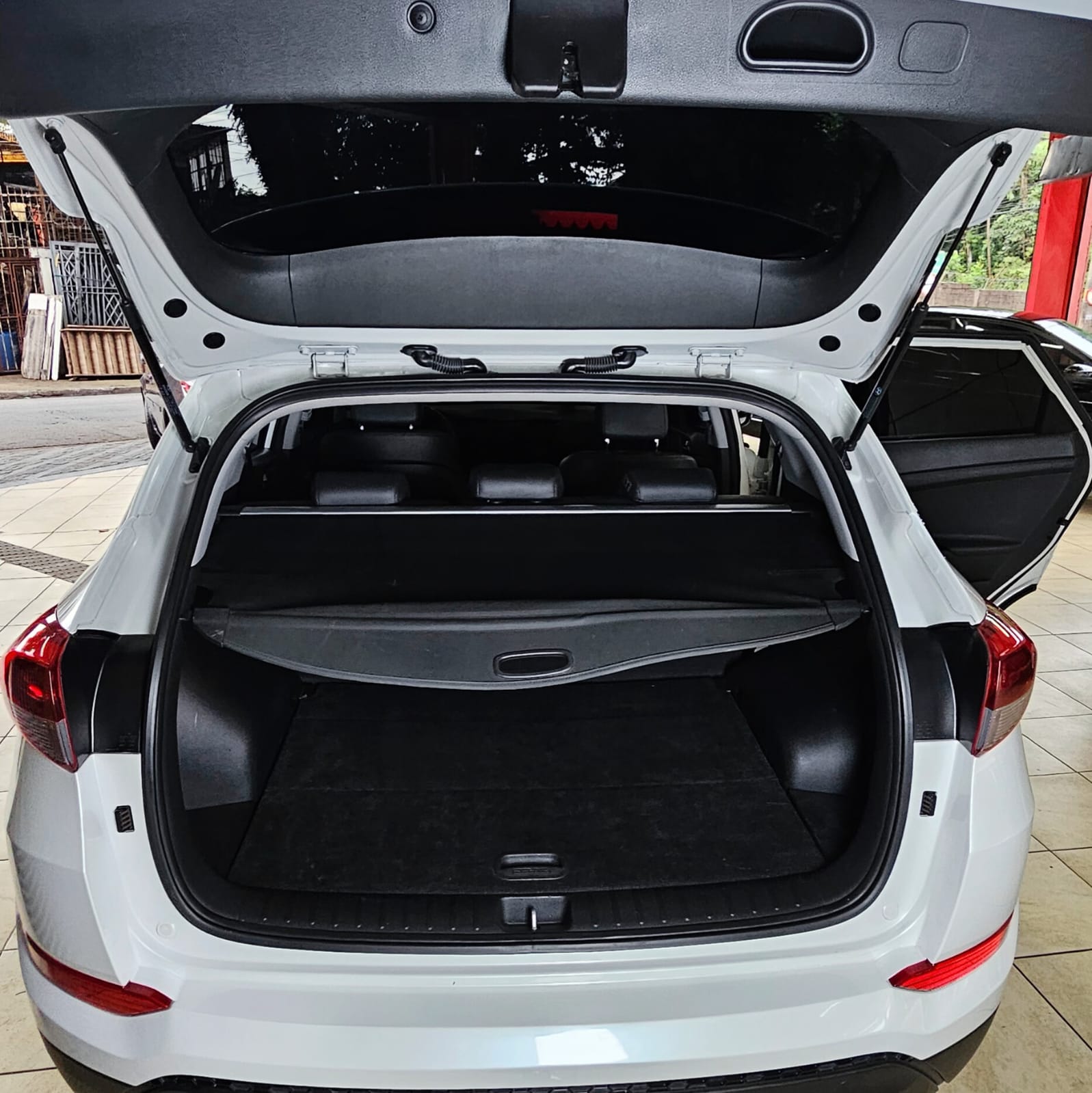 Hyundai Tucson GLS - Imagem 4