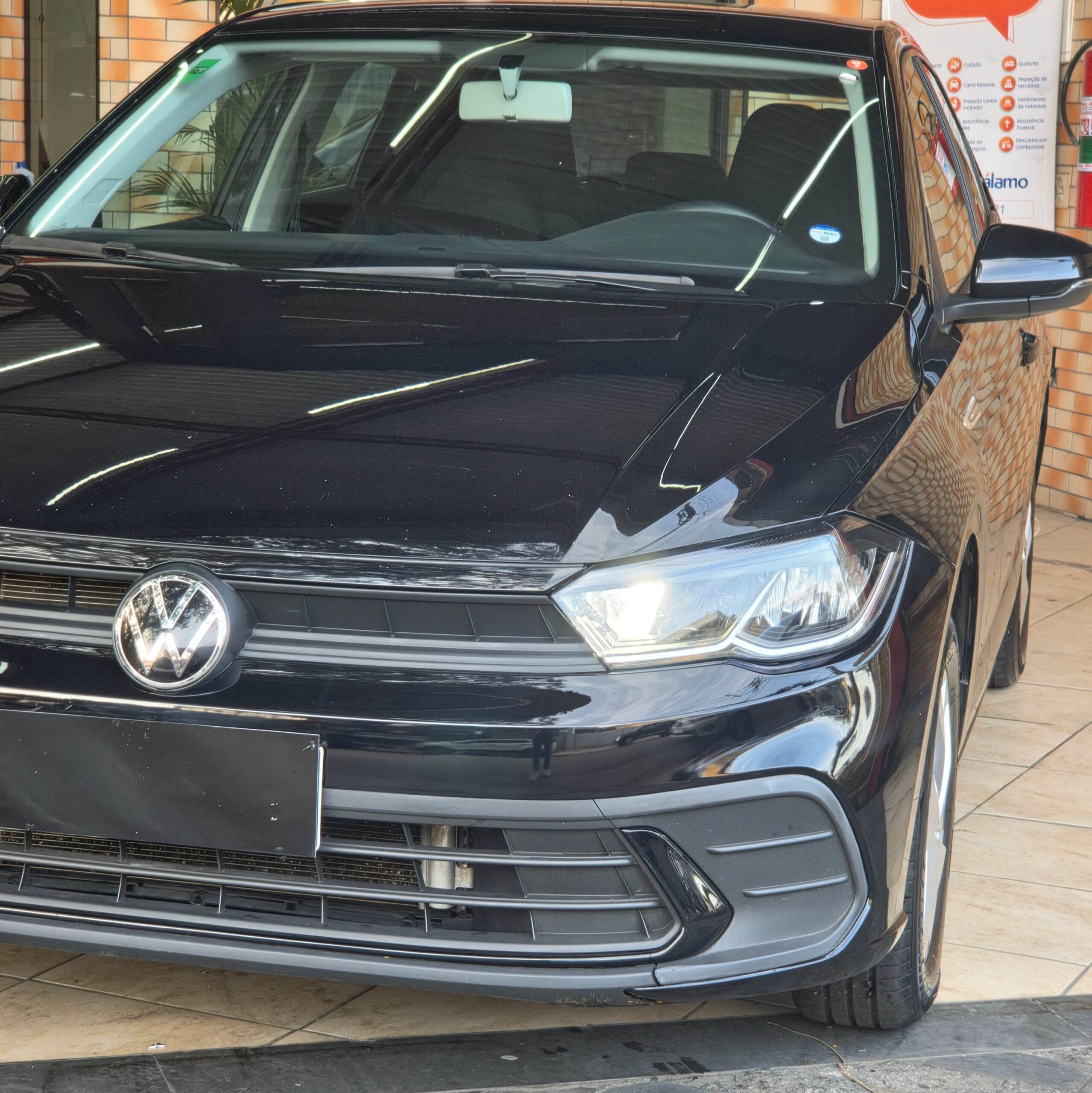 VOLKSWAGEN POLO HIGHLINE 1.0 TSI FLEX AT 2025 — PRETO - Imagem 4