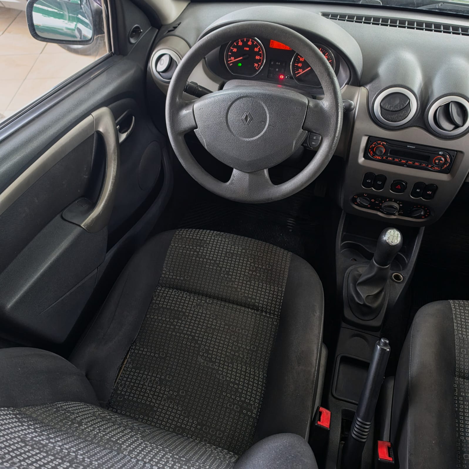 RENAULT SANDERO EXPRESSION 1.6 HI-FLEX 2011 - Imagem 10