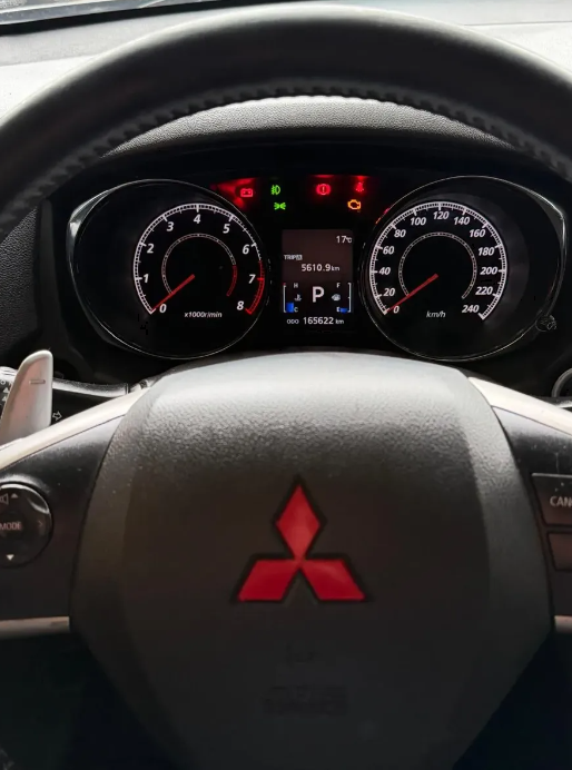 MITSUBISHI ASX 2.0 16V 4X4 160CV CVT 2013 - Imagem 8
